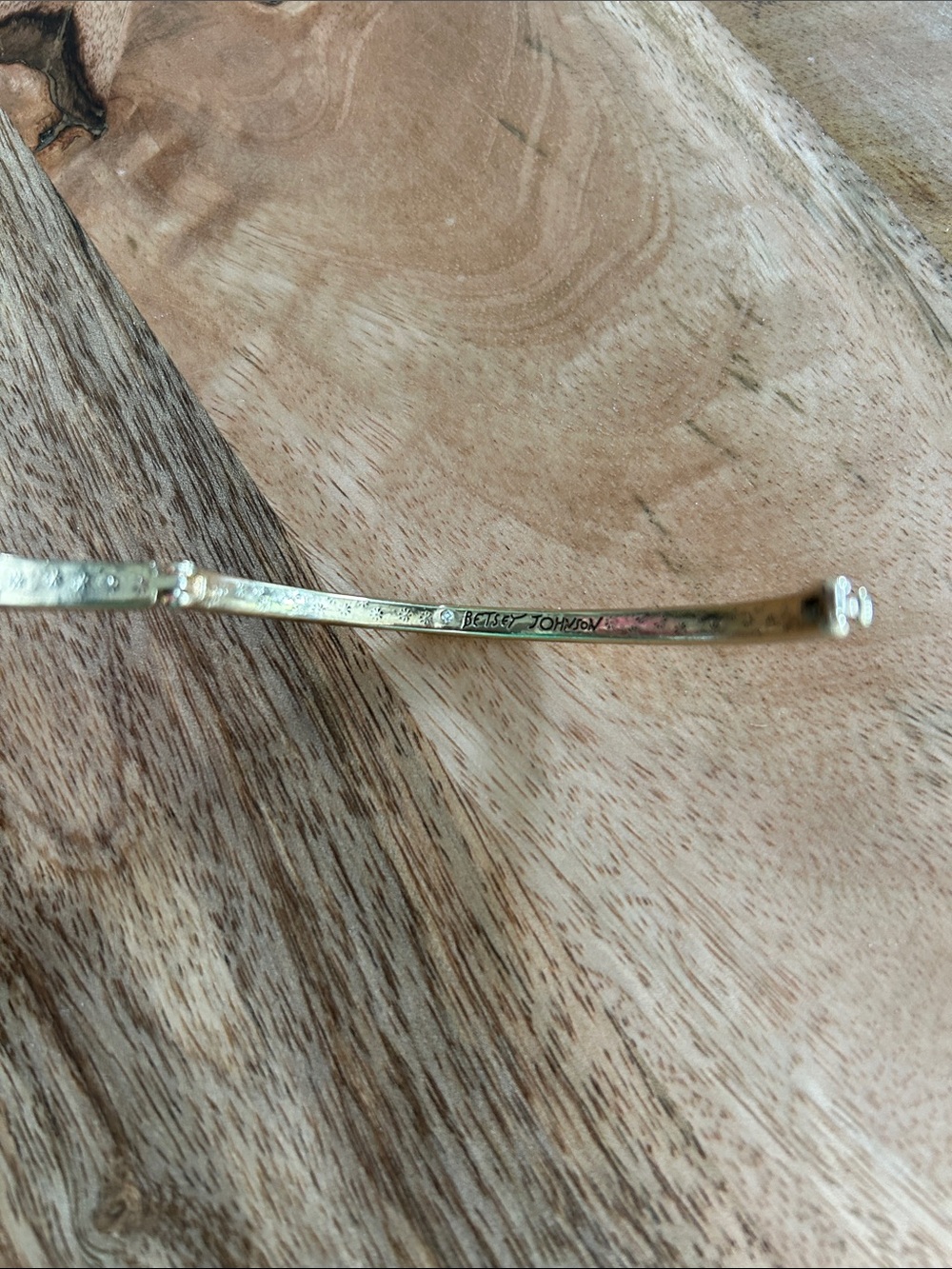 Betsy Johnson goldtone bracelet with bling - Picture 2 of 3